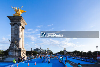 2023-08-20 - Start of the race, départ de la course at the Mixed Relay Triathlon during the 2023 World Triathlon Olympic & Paralympic Games Test Event, on August from 17 to 20, 2023 in Paris, France - OLYMPIC GAMES PARIS 2024 - 2023 WORLD TRIATHLON OLYMPIC & PARALYMPIC GAMES TEST EVENT - OLYMPIC GAMES PARIS 2024 - OLYMPIC GAMES