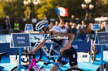 2023-08-20 - Cassandre Beaugrand (FRA) at the Mixed Relay Triathlon during the 2023 World Triathlon Olympic & Paralympic Games Test Event, on August from 17 to 20, 2023 in Paris, France - OLYMPIC GAMES PARIS 2024 - 2023 WORLD TRIATHLON OLYMPIC & PARALYMPIC GAMES TEST EVENT - OLYMPIC GAMES PARIS 2024 - OLYMPIC GAMES