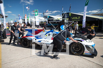 16/03/2023 - 24 ENG Philipp (aut), FARFUS Augusto (mco), WITTMANN Marco (ger), BMW M Team RLL, BMW M Hybrid V8, action during the Mobil 1 Twelve Hours of Sebring 2023, 2nd round of the 2023 IMSA SportsCar Championship, from March 15 to 18, 2023 on the Sebring International Raceway in Sebring, Florida, USA - AUTO - IMSA - 12 HOURS OF SEBRING 2023 - ENDURANCE - MOTORI