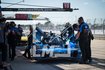 16/03/2023 - 10 TAYLOR Ricky (usa), ALBUQUERQUE Filipe (prt), DELETRAZ Louis (che), Konica Minolta Acura ARX-06, Acura ARX-06, action during the Mobil 1 Twelve Hours of Sebring 2023, 2nd round of the 2023 IMSA SportsCar Championship, from March 15 to 18, 2023 on the Sebring International Raceway in Sebring, Florida, USA - AUTO - IMSA - 12 HOURS OF SEBRING 2023 - ENDURANCE - MOTORI