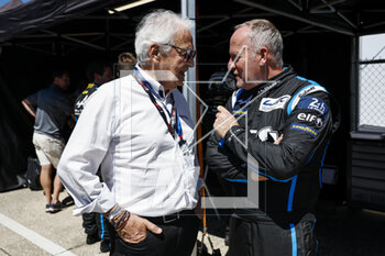 2023-03-16 - DE CHAUNAC Hugues (fra), President of Oreca, SINAULT Philippe (fra), team principal and owner of Signatech racing, portrait during the 1000 Miles of Sebring 2023, 1st round of the 2023 FIA World Endurance Championship, from March 15 to 17, 2023 on the Sebring International Raceway in Sebring, Florida, USA - AUTO - FIA WEC - 1000 MILES OF SEBRING 2023 - ENDURANCE - MOTORS