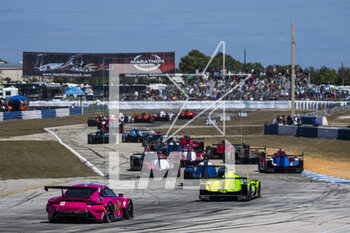 17/03/2023 - Start of the race, 85 BOVY Sarah (bel), GATTING Michelle (dnk), FREY Rahel (swi), Iron Dames, Porsche 911 RSR - 19, action during the 1000 Miles of Sebring 2023, 1st round of the 2023 FIA World Endurance Championship, from March 15 to 17, 2023 on the Sebring International Raceway in Sebring, Florida, USA - AUTO - FIA WEC - 1000 MILES OF SEBRING 2023 - ENDURANCE - MOTORI