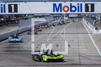 17/03/2023 - 04 DILLMANN Tom (fra), GUERRIERI Esteban (arg), VILLENEUVE Jacques (can), Flyod Vanwall Racing Team, Vanwall Vandervell 680, action during the 1000 Miles of Sebring 2023, 1st round of the 2023 FIA World Endurance Championship, from March 15 to 17, 2023 on the Sebring International Raceway in Sebring, Florida, USA - AUTO - FIA WEC - 1000 MILES OF SEBRING 2023 - ENDURANCE - MOTORI