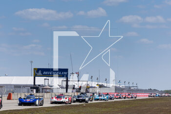 2023-03-17 - 02 BAMBER Earl (nzl), LYNN Alex (gbr), WESTBROOK Richard (gbr), Cadillac Racing, Cadillac V-Series.R, action , start of the race, depart during the 1000 Miles of Sebring 2023, 1st round of the 2023 FIA World Endurance Championship, from March 15 to 17, 2023 on the Sebring International Raceway in Sebring, Florida, USA - AUTO - FIA WEC - 1000 MILES OF SEBRING 2023 - ENDURANCE - MOTORS