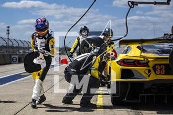 2023-03-17 - KEATING Ben (usa), Corvette Racing, Chevrolet Corvette C8.R, portrait during the 1000 Miles of Sebring 2023, 1st round of the 2023 FIA World Endurance Championship, from March 15 to 17, 2023 on the Sebring International Raceway in Sebring, Florida, USA - AUTO - FIA WEC - 1000 MILES OF SEBRING 2023 - ENDURANCE - MOTORS