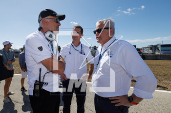 17/03/2023 - Pierre Alves, manager de Michelin, FINOT Jean-Marc (fra), Director of Stellantis Motorsport, portrait, during the 1000 Miles of Sebring 2023, 1st round of the 2023 FIA World Endurance Championship, from March 15 to 17, 2023 on the Sebring International Raceway in Sebring, Florida, USA - AUTO - FIA WEC - 1000 MILES OF SEBRING 2023 - ENDURANCE - MOTORI