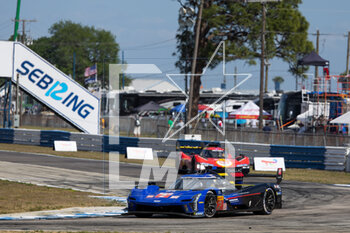 2023-03-17 - 02 BAMBER Earl (nzl), LYNN Alex (gbr), WESTBROOK Richard (gbr), Cadillac Racing, Cadillac V-Series.R, action during the 1000 Miles of Sebring 2023, 1st round of the 2023 FIA World Endurance Championship, from March 15 to 17, 2023 on the Sebring International Raceway in Sebring, Florida, USA - AUTO - FIA WEC - 1000 MILES OF SEBRING 2023 - ENDURANCE - MOTORS