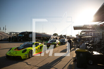 2023-03-17 - 77 BRYNJOLFSSON Alan (usa), HINDMAN Trent (usa), ROOT Maxwell (usa), Wright Motorsports, Porsche 911 GT3 R, action during the Mobil 1 Twelve Hours of Sebring 2023, 2nd round of the 2023 IMSA SportsCar Championship, from March 15 to 18, 2023 on the Sebring International Raceway in Sebring, Florida, USA - AUTO - IMSA - 12 HOURS OF SEBRING 2023 - ENDURANCE - MOTORS