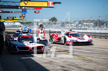 2023-03-17 - 06 TANDY Nick (gbr), JAMINET Mathieu (fra), CAMERON Dane (usa), Porsche Penske Motorsport, Porsche 963, action during the Mobil 1 Twelve Hours of Sebring 2023, 2nd round of the 2023 IMSA SportsCar Championship, from March 15 to 18, 2023 on the Sebring International Raceway in Sebring, Florida, USA - AUTO - IMSA - 12 HOURS OF SEBRING 2023 - ENDURANCE - MOTORS