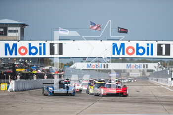 2023-03-18 - start of the race, depart during the Mobil 1 Twelve Hours of Sebring 2023, 2nd round of the 2023 IMSA SportsCar Championship, from March 15 to 18, 2023 on the Sebring International Raceway in Sebring, Florida, USA - AUTO - IMSA - 12 HOURS OF SEBRING 2023 - ENDURANCE - MOTORS