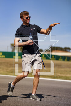 2023-04-13 - HANSON Philip (gbr), United Autosports, Oreca 07 - Gibson, portrait Track walk during the 6 Hours of Portimao 2023, 2nd round of the 2023 FIA World Endurance Championship, from April 14 to 16, 2023 on the Algarve International Circuit in Portimao, Portugal - AUTO - FIA WEC - 6 HOURS OF PORTIMAO 2023 - ENDURANCE - MOTORS