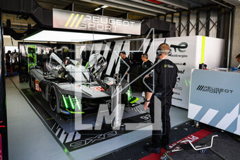 2023-04-13 - Peugeot TotalEnergies Hybrid 9X8 Hypercar, garage, box during the 6 Hours of Portimao 2023, 2nd round of the 2023 FIA World Endurance Championship, from April 14 to 16, 2023 on the Algarve International Circuit in Portimao, Portugal - AUTO - FIA WEC - 6 HOURS OF PORTIMAO 2023 - ENDURANCE - MOTORS