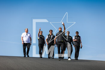 2023-04-13 - trackwalk Peugeot TotalEnergies atmosphere, during the 6 Hours of Portimao 2023, 2nd round of the 2023 FIA World Endurance Championship, from April 14 to 16, 2023 on the Algarve International Circuit in Portimao, Portugal - AUTO - FIA WEC - 6 HOURS OF PORTIMAO 2023 - ENDURANCE - MOTORS