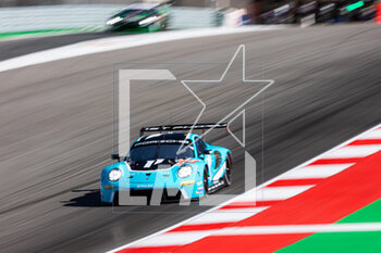 2023-04-14 - 88 HARWICK Ryan (usa), ROBICHON Zachary (can), TINCKNELL Harry (gbr), Proton Competition, Porsche 911 RSR - 19, action during the 6 Hours of Portimao 2023, 2nd round of the 2023 FIA World Endurance Championship, from April 14 to 16, 2023 on the Algarve International Circuit in Portimao, Portugal - AUTO - FIA WEC - 6 HOURS OF PORTIMAO 2023 - ENDURANCE - MOTORS