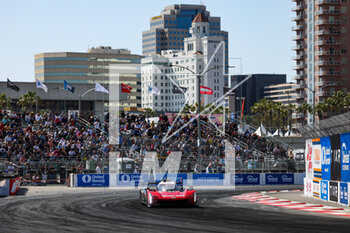2023-04-15 - 31 DERANI Pio (bra), SIMS Alexander (gbr), AITKEN Jack (gbr), Whelen Engineering Cadillac Racing, Cadillac V-Series.R, action during the Acura Grand Prix of Long Beach 2023, 3rd round of 2023 IMSA SportsCar Championship, from April 14 to 16, 2023 on the Streets of Long Beach, in Long Beach, California, United States of America - AUTO - IMSA - GRAND PRIX OF LONG BEACH 2023 - ENDURANCE - MOTORS