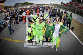 2023-04-23 - 13 CRISTOVAO Miguel (prt), ASKEY Kai (gbr), BRICHACEK Wyatt (usa), Inter Europol Competition, Ligier JS P320 - Nissan, action ambiance pre grid during the 4 Hours of Barcelona 2023, 1st round of the 2023 European Le Mans Series on the Circuit de Barcelona-Catalunya from April 21 to 23, 2023 in Montmelo, Spain - AUTO - ELMS - 4 HOURS OF BARCELONA 2023 - ENDURANCE - MOTORS