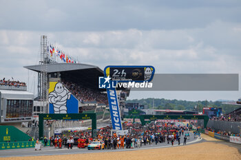 2023-06-10 - start of the race, depart, during the 24 Hours of Le Mans 2023 on the Circuit des 24 Heures du Mans from June 10 to 11, 2023 in Le Mans, France - AUTO - LE MANS 2023 - PART 1 - ENDURANCE - MOTORS