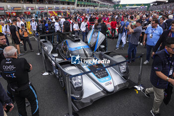 2023-06-10 - 47 DE GERUS Reshad (fra), LOMKO Vladislav, PAGENAUD Simon (fra), Cool Racing, Oreca 07 - Gibson, starting grid, grille de depart during the 24 Hours of Le Mans 2023 on the Circuit des 24 Heures du Mans from June 10 to 11, 2023 in Le Mans, France - AUTO - LE MANS 2023 - PART 1 - ENDURANCE - MOTORS