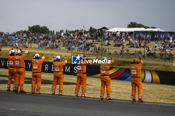 2023-06-10 - Marshall during the 24 Hours of Le Mans 2023 on the Circuit des 24 Heures du Mans from June 10 to 11, 2023 in Le Mans, France - AUTO - LE MANS 2023 - PART 1 - ENDURANCE - MOTORS