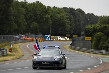 2023-06-10 - Race control during the 24 Hours of Le Mans 2023 on the Circuit des 24 Heures du Mans from June 10 to 11, 2023 in Le Mans, France - AUTO - LE MANS 2023 - PART 1 - ENDURANCE - MOTORS