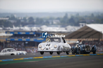 2023-06-10 - Porsche 356 during the parade prior to the the 24 Hours of Le Mans 2023 on the Circuit des 24 Heures du Mans from June 10 to 11, 2023 in Le Mans, France - AUTO - LE MANS 2023 - PART 1 - ENDURANCE - MOTORS
