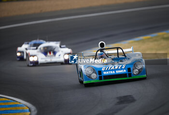 2023-06-10 - Matra Simca MS670C driven by Henri Pescarolo and Gérard Larrousse, winner of Le Mans 1974 during the parade prior to the the 24 Hours of Le Mans 2023 on the Circuit des 24 Heures du Mans from June 10 to 11, 2023 in Le Mans, France - AUTO - LE MANS 2023 - PART 1 - ENDURANCE - MOTORS