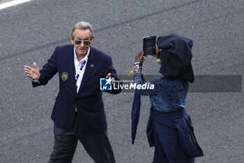 2023-06-10 - jacky ickx Pre grid ambiance during the 24 Hours of Le Mans 2023 on the Circuit des 24 Heures du Mans from June 10 to 11, 2023 in Le Mans, France - AUTO - LE MANS 2023 - PART 1 - ENDURANCE - MOTORS