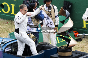 2023-06-10 - Tom Kristensen, trophy, Pre grid ambiance during the 24 Hours of Le Mans 2023 on the Circuit des 24 Heures du Mans from June 10 to 11, 2023 in Le Mans, France - AUTO - LE MANS 2023 - PART 1 - ENDURANCE - MOTORS
