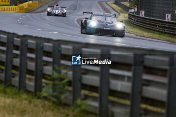 2023-06-10 - 88 TINCKNELL Harry (gbr), IRIBE Brendan (usa), MILLROY Oliver (gir), Proton Competition, Porsche 911 RSR - 19, action during the 24 Hours of Le Mans 2023 on the Circuit des 24 Heures du Mans from June 10 to 11, 2023 in Le Mans, France - AUTO - LE MANS 2023 - PART 1 - ENDURANCE - MOTORS