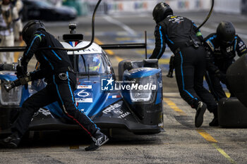 2023-06-10 - 36 VAXIVIERE Matthieu (fra), CANAL Julien (fra), MILESI Charles (fra), Alpine Elf Team, Oreca 07 - Gibson, action pitlane at night during the 24 Hours of Le Mans 2023 on the Circuit des 24 Heures du Mans from June 10 to 11, 2023 in Le Mans, France - AUTO - LE MANS 2023 - PART 2 - ENDURANCE - MOTORS