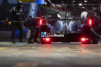 2023-06-10 - 36 VAXIVIERE Matthieu (fra), CANAL Julien (fra), MILESI Charles (fra), Alpine Elf Team, Oreca 07 - Gibson, action pitlane at night ALPINE Elf Team pitlane HARTHT Ahmad (omn), ORT by TGG, Aston Martin Vantage AMR, portrait during the 24 Hours of Le Mans 2023 on the Circuit des 24 Heures du Mans from June 10 to 11, 2023 in Le Mans, France - AUTO - LE MANS 2023 - PART 2 - ENDURANCE - MOTORS
