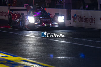 2023-06-10 - 31 GELAEL Sean (idn), HABSBURG-LOTHRINGEN Ferdinand (aut), FRIJNS Robin (nld), Team WRT, Oreca 07 - Gibson, action pitlane by night during the 24 Hours of Le Mans 2023 on the Circuit des 24 Heures du Mans from June 10 to 11, 2023 in Le Mans, France - AUTO - LE MANS 2023 - PART 2 - ENDURANCE - MOTORS