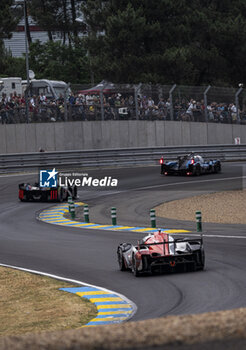 2023-06-10 - 08 BUEMI Sébastien (swi), HARTLEY Brendon (nzl), HIRAKAWA Ryo (jpn), Toyota Gazoo Racing, Toyota GR010 - Hybrid, action during the 24 Hours of Le Mans 2023 on the Circuit des 24 Heures du Mans from June 10 to 11, 2023 in Le Mans, France - AUTO - LE MANS 2023 - PART 2 - ENDURANCE - MOTORS