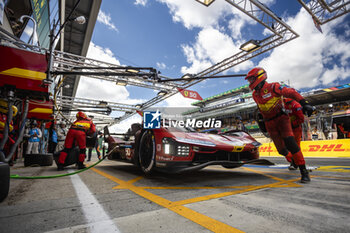 2023-06-11 - 50 FUOCO Antonio (ita), MOLINA Miguel (spa), NIELSEN Nicklas (dnk), Ferrari AF Corse, Ferrari 499P, pit stop during the 24 Hours of Le Mans 2023 on the Circuit des 24 Heures du Mans from June 10 to 11, 2023 in Le Mans, France - AUTO - LE MANS 2023 - PART 2 - ENDURANCE - MOTORS