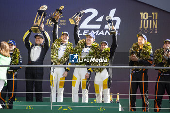 2023-06-11 - 33 KEATING Ben (usa), VARRONE Nicolas (arg), CATSBURG Nicky (nld), Corvette Racing, Chevrolet Corvette C8.R, portrait during the podium of the 24 Hours of Le Mans 2023 on the Circuit des 24 Heures du Mans on June 11, 2023 in Le Mans, France - AUTO - LE MANS 2023 - PODIUM - ENDURANCE - MOTORS
