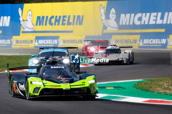 2023-07-07 - 04 VAUTIER Tristan (fra), GUERRIERI Esteban (arg), DE OLIVEIRA Joao Paulo (bra), Flyod Vanwall Racing Team, Vanwall Vandervell 680, action during the 6 Hours of Monza 2023, 3rd round of the 2023 FIA World Endurance Championship, from July 7 to 9, 2023 on the Autodrome Nazionale di Monza, in Monza, Italy - AUTO - FIA WEC - 6 HOURS OF MONZA 2023 - ENDURANCE - MOTORS