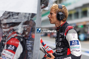 2023-09-08 - HARTLEY Brendon (nzl), Toyota Gazoo Racing, Toyota GR010 - Hybrid, portrait during the 6 Hours of Fuji 2023, 6th round of the 2023 FIA World Endurance Championship, from September 7 to 10, 2023 on the Fuji Speedway, in Oyama, Japan - AUTO - FIA WEC - 6 HOURS OF FUJI 2023 - ENDURANCE - MOTORS