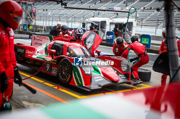 2023-09-09 - 09 UGRAN Filip (rou), VISCAAL Bent (nld), CALDARELLI Andrea (ita), Prema Racing, Oreca 07 - Gibson, action pitstop during the 6 Hours of Fuji 2023, 6th round of the 2023 FIA World Endurance Championship, from September 7 to 10, 2023 on the Fuji Speedway, in Oyama, Japan - AUTO - FIA WEC - 6 HOURS OF FUJI 2023 - ENDURANCE - MOTORS