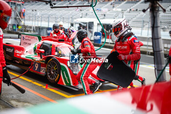2023-09-09 - 09 UGRAN Filip (rou), VISCAAL Bent (nld), CALDARELLI Andrea (ita), Prema Racing, Oreca 07 - Gibson, action pitstop during the 6 Hours of Fuji 2023, 6th round of the 2023 FIA World Endurance Championship, from September 7 to 10, 2023 on the Fuji Speedway, in Oyama, Japan - AUTO - FIA WEC - 6 HOURS OF FUJI 2023 - ENDURANCE - MOTORS