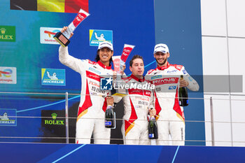 2023-09-10 - 31 GELAEL Sean (idn), HABSBURG-LOTHRINGEN Ferdinand (aut), FRIJNS Robin (nld), Team WRT, Oreca 07 - Gibson, podium during the 6 Hours of Fuji 2023, 6th round of the 2023 FIA World Endurance Championship, from September 7 to 10, 2023 on the Fuji Speedway, in Oyama, Japan - AUTO - FIA WEC - 6 HOURS OF FUJI 2023 - ENDURANCE - MOTORS