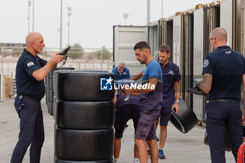 2023-11-01 - marshall, commissaire FIA, during the Bapco Energies WEC 8 Hours of Bahrain 2023, 7th round of the 2023 FIA World Endurance Championship, from November 1 to 4, 2023 on the Bahrain International Circuit, in Sakhir, Bahrain - AUTO - FIA WEC - 8 HOURS OF BAHRAIN 2023 - ENDURANCE - MOTORS