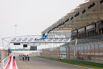2023-11-01 - illustration main straight, grandstands, gradins during the Bapco Energies WEC 8 Hours of Bahrain 2023, 7th round of the 2023 FIA World Endurance Championship, from November 1 to 4, 2023 on the Bahrain International Circuit, in Sakhir, Bahrain - AUTO - FIA WEC - 8 HOURS OF BAHRAIN 2023 - ENDURANCE - MOTORS