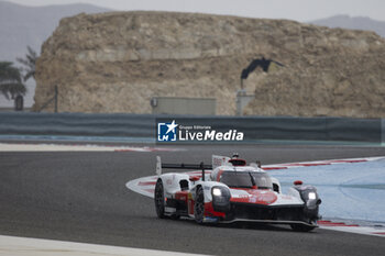 2023-11-02 - 07 CONWAY Mike (gbr), KOBAYASHI Kamui (jpn), LOPEZ José Maria (arg), Toyota Gazoo Racing, Toyota GR010 - Hybrid, action during the Bapco Energies WEC 8 Hours of Bahrain 2023, 7th round of the 2023 FIA World Endurance Championship, from November 1 to 4, 2023 on the Bahrain International Circuit, in Sakhir, Bahrain - AUTO - FIA WEC - 8 HOURS OF BAHRAIN 2023 - ENDURANCE - MOTORS