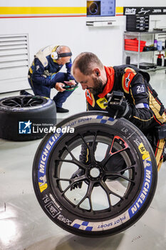 2023-11-02 - michelin engineer, portrait, michelin, tyres, pneus, during the Bapco Energies WEC 8 Hours of Bahrain 2023, 7th round of the 2023 FIA World Endurance Championship, from November 1 to 4, 2023 on the Bahrain International Circuit, in Sakhir, Bahrain - AUTO - FIA WEC - 8 HOURS OF BAHRAIN 2023 - ENDURANCE - MOTORS