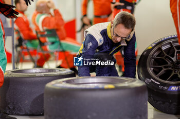2023-11-02 - michelin engineer, portrait, michelin, tyres, pneus, during the Bapco Energies WEC 8 Hours of Bahrain 2023, 7th round of the 2023 FIA World Endurance Championship, from November 1 to 4, 2023 on the Bahrain International Circuit, in Sakhir, Bahrain - AUTO - FIA WEC - 8 HOURS OF BAHRAIN 2023 - ENDURANCE - MOTORS