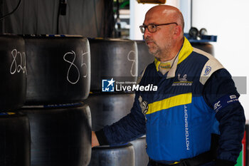 2023-11-02 - michelin engineer, portrait during the Bapco Energies WEC 8 Hours of Bahrain 2023, 7th round of the 2023 FIA World Endurance Championship, from November 1 to 4, 2023 on the Bahrain International Circuit, in Sakhir, Bahrain - AUTO - FIA WEC - 8 HOURS OF BAHRAIN 2023 - ENDURANCE - MOTORS