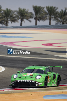 2023-11-03 - 56 HYET PJ (usa), JEANNEATTE Gunnar (usa), CAIROLI Matteo (ia), Project 1 - AO, Porsche 911 RSR - 19, action during the Bapco Energies WEC 8 Hours of Bahrain 2023, 7th round of the 2023 FIA World Endurance Championship, from November 1 to 4, 2023 on the Bahrain International Circuit, in Sakhir, Bahrain - AUTO - FIA WEC - 8 HOURS OF BAHRAIN 2023 - ENDURANCE - MOTORS