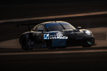 2023-11-03 - 77 RIED Christien (ger), PEDERSEN Mikkel (dnk), ANDLAUER Julien (fra), Dempsey-Proton Racing, Porsche 911 RSR - 19, action during the Bapco Energies WEC 8 Hours of Bahrain 2023, 7th round of the 2023 FIA World Endurance Championship, from November 1 to 4, 2023 on the Bahrain International Circuit, in Sakhir, Bahrain - AUTO - FIA WEC - 8 HOURS OF BAHRAIN 2023 - ENDURANCE - MOTORS