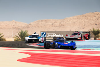 2023-11-04 - 02 BAMBER Earl (nzl), LYNN Alex (gbr), WESTBROOK Richard (gbr), Cadillac Racing, Cadillac V-Series.R, action during the Bapco Energies WEC 8 Hours of Bahrain 2023, 7th round of the 2023 FIA World Endurance Championship, from November 1 to 4, 2023 on the Bahrain International Circuit, in Sakhir, Bahrain - AUTO - FIA WEC - 8 HOURS OF BAHRAIN 2023 - ENDURANCE - MOTORS