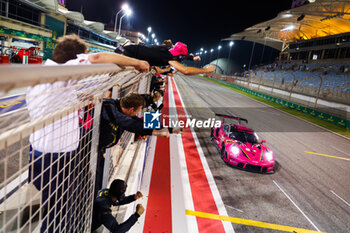 2023-11-04 - finish line, arrivee 85 BOVY Sarah (bel), GATTING Michelle (dnk), FREY Rahel (swi), Iron Dames, Porsche 911 RSR - 19, action during the Bapco Energies WEC 8 Hours of Bahrain 2023, 7th round of the 2023 FIA World Endurance Championship, from November 1 to 4, 2023 on the Bahrain International Circuit, in Sakhir, Bahrain - AUTO - FIA WEC - 8 HOURS OF BAHRAIN 2023 - ENDURANCE - MOTORS